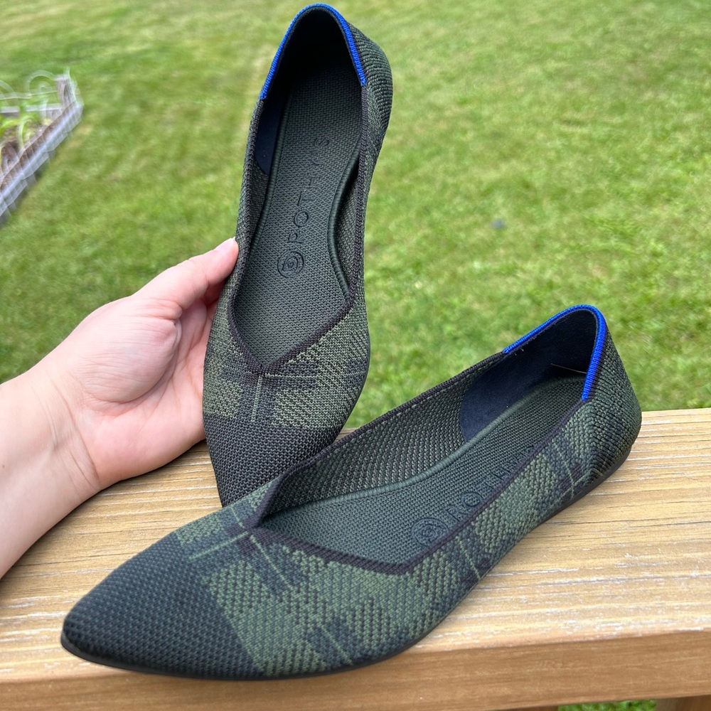 Rothy’s Green & Black Tartan Patterned Point Toe Fabric Flats | 8